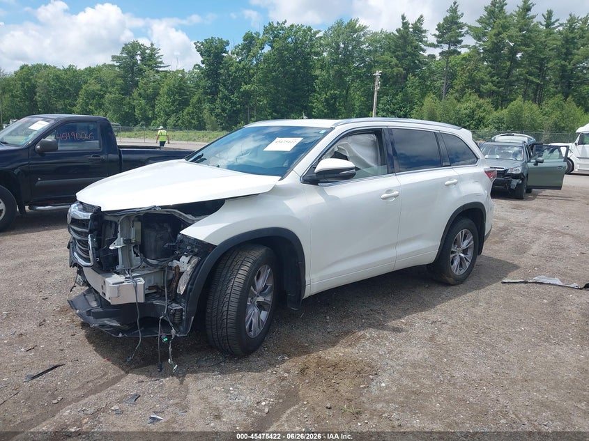 2015 TOYOTA HIGHLANDER auction photo 2