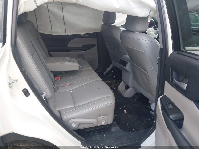 2015 TOYOTA HIGHLANDER auction photo 8