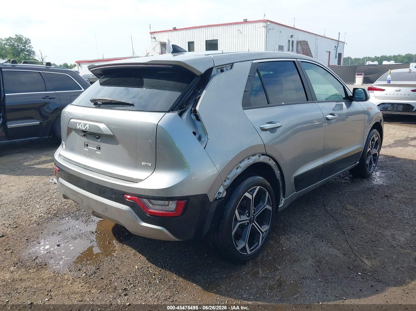 Vin: kndct3le2p5098362, lot: 45973670, kia niro sx touring 20234