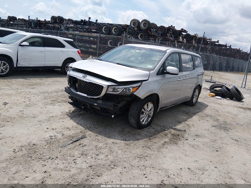 2018 KIA SEDONA auction photo 2