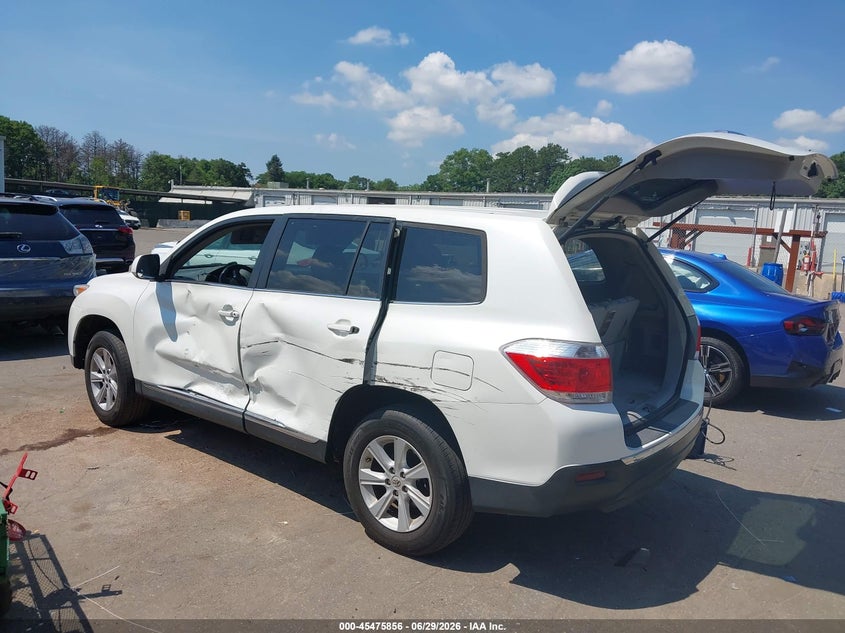 2013 TOYOTA HIGHLANDER auction photo 3