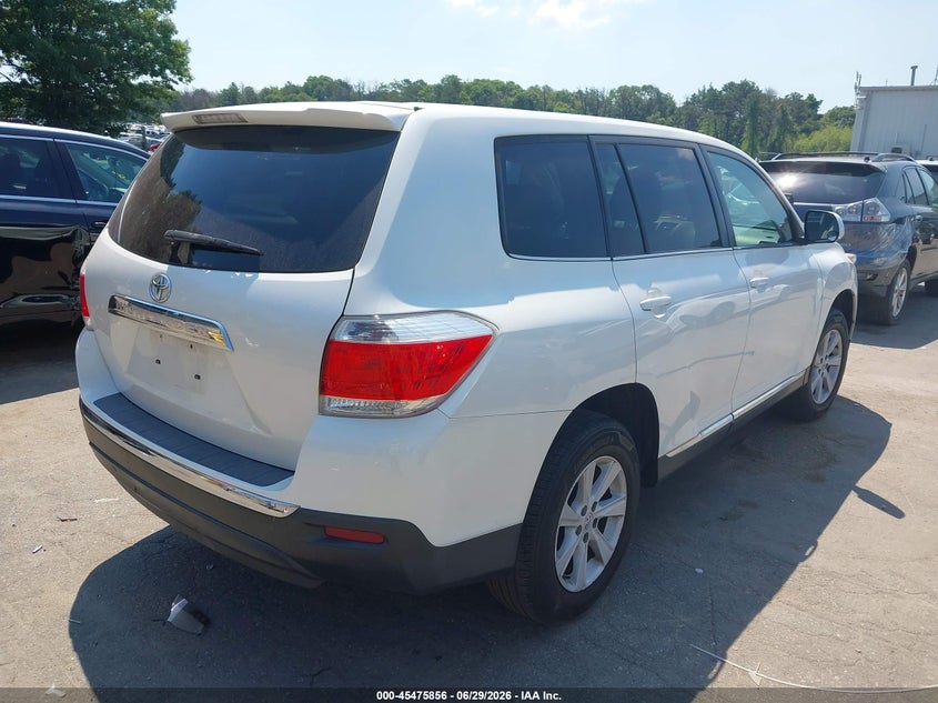 2013 TOYOTA HIGHLANDER auction photo 4
