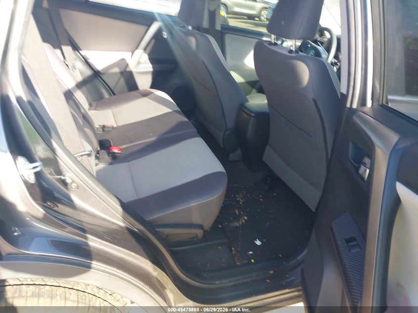 2015 TOYOTA RAV4 auction photo 8