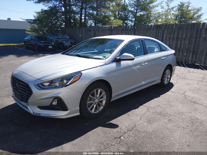 2018 HYUNDAI SONATA auction photo 2