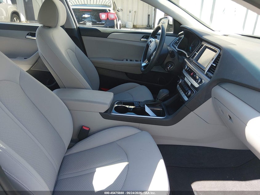 2018 HYUNDAI SONATA auction photo 5