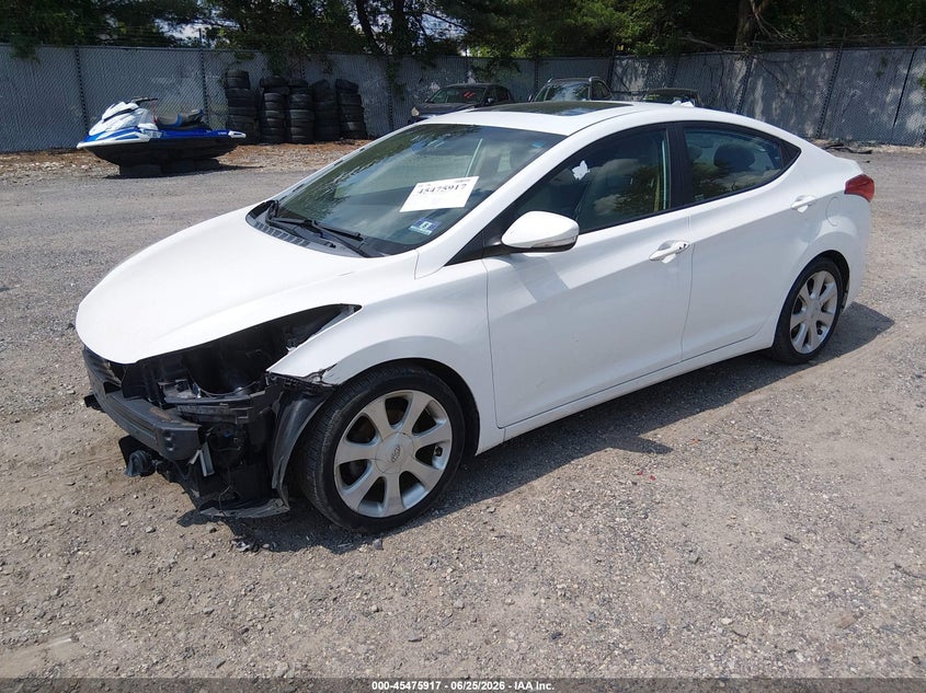 2013 HYUNDAI ELANTRA auction photo 2
