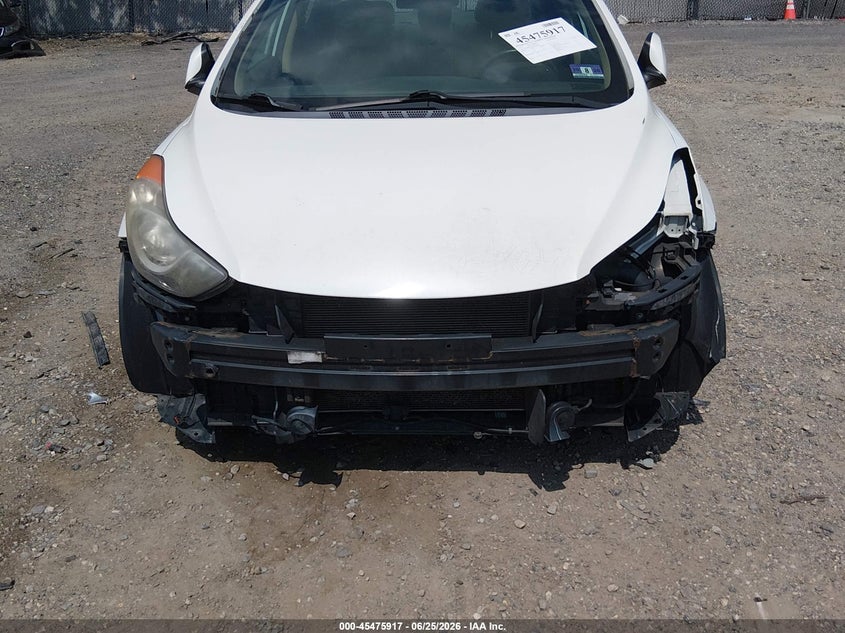 2013 HYUNDAI ELANTRA auction photo 6