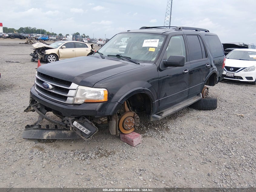 2015 Ford Expedition, Left & Right Side, IAAI, VIN 1FMJU1HTXFEF51315 — photo 2