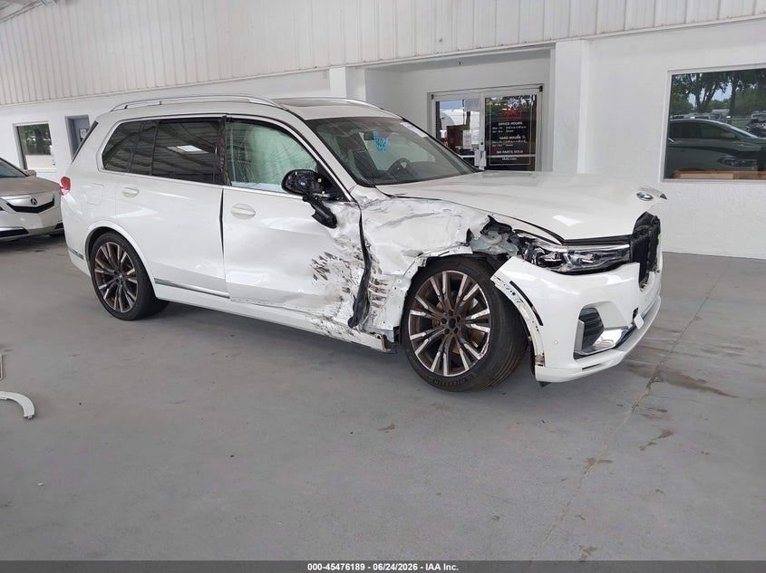 2022 BMW X7