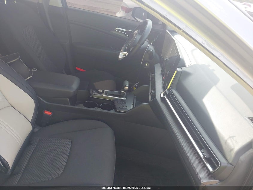 2025 KIA SPORTAGE auction photo 5