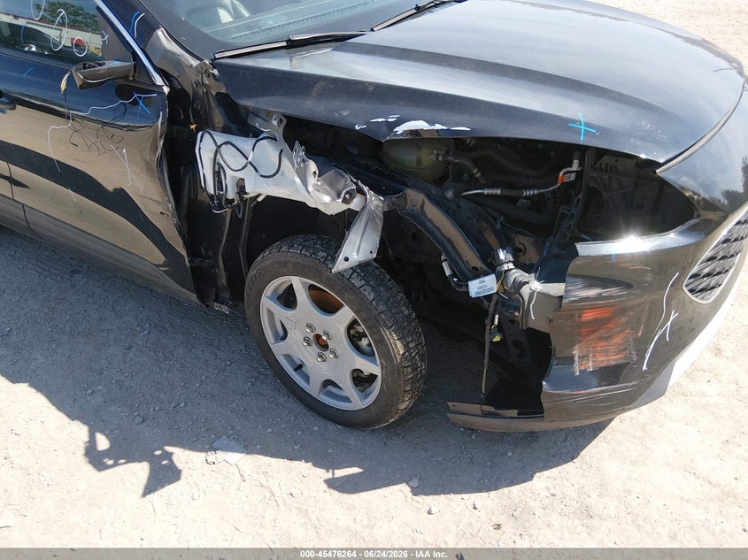 FORD ESCAPE 2020 VIN 1FMCU0H67LUB47032