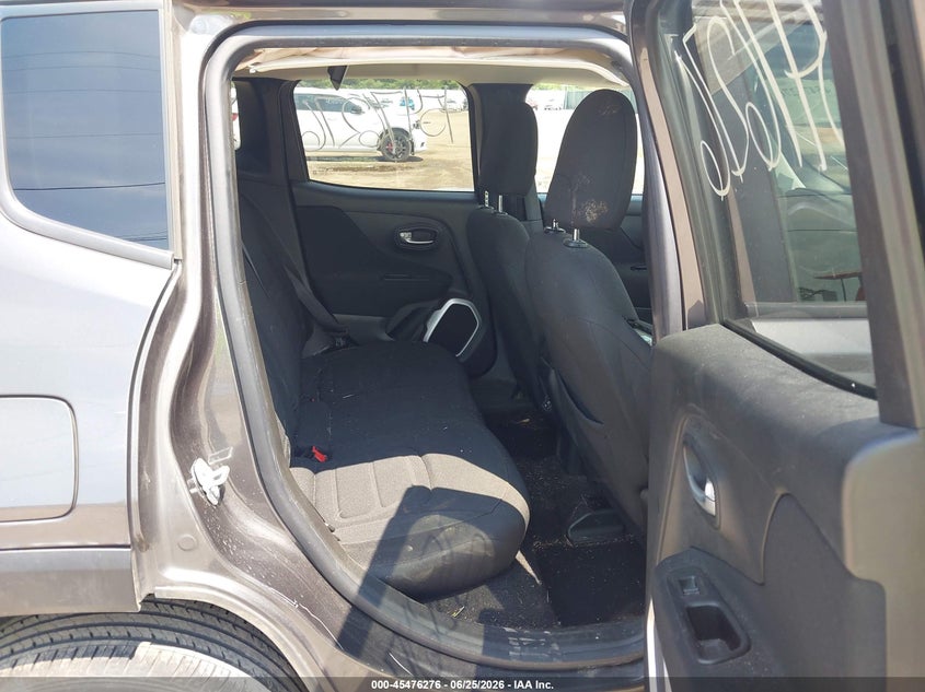 2018 JEEP RENEGADE auction photo 8