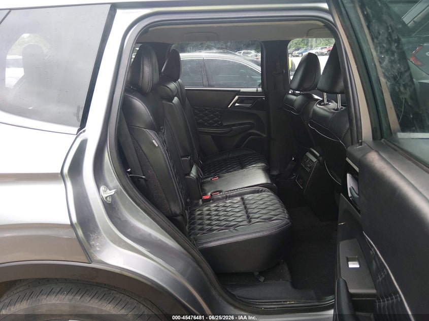 2022 MITSUBISHI OUTLANDER auction photo 8