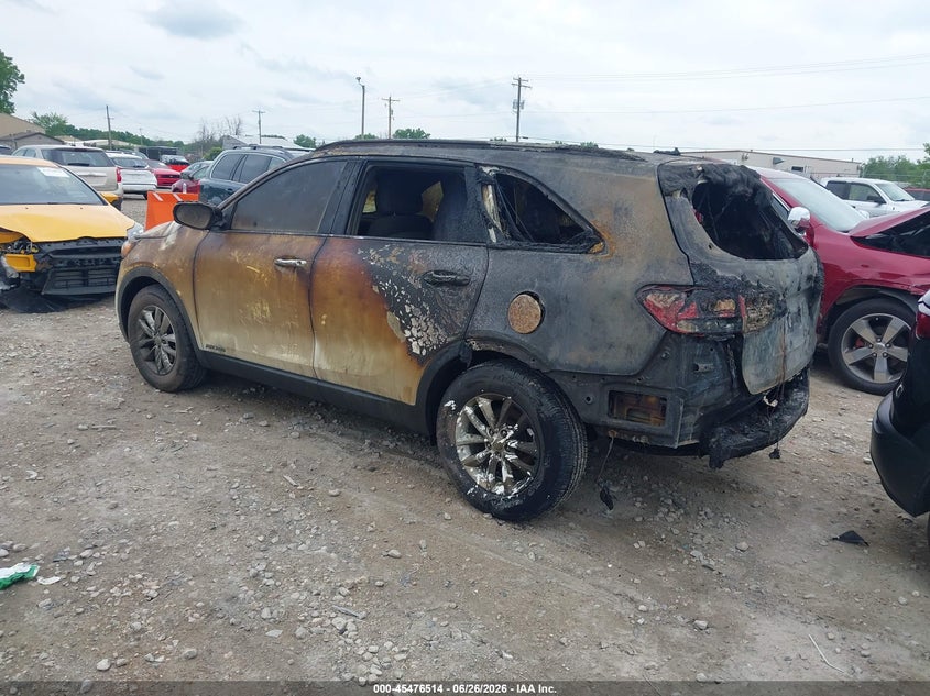 2017 KIA SORENTO auction photo 3
