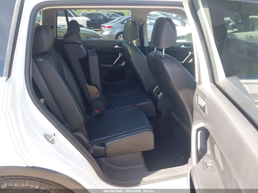 2021 VOLKSWAGEN TIGUAN auction photo 8