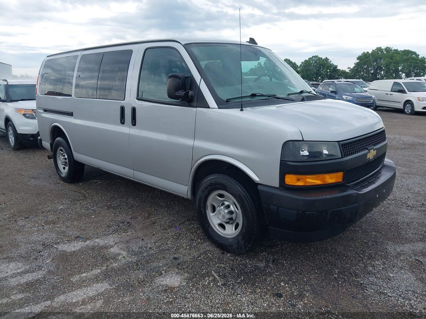 Vin: 1gawgefg1k1330582, lot: 45974838, chevrolet express 2500 ls 2019 img_1