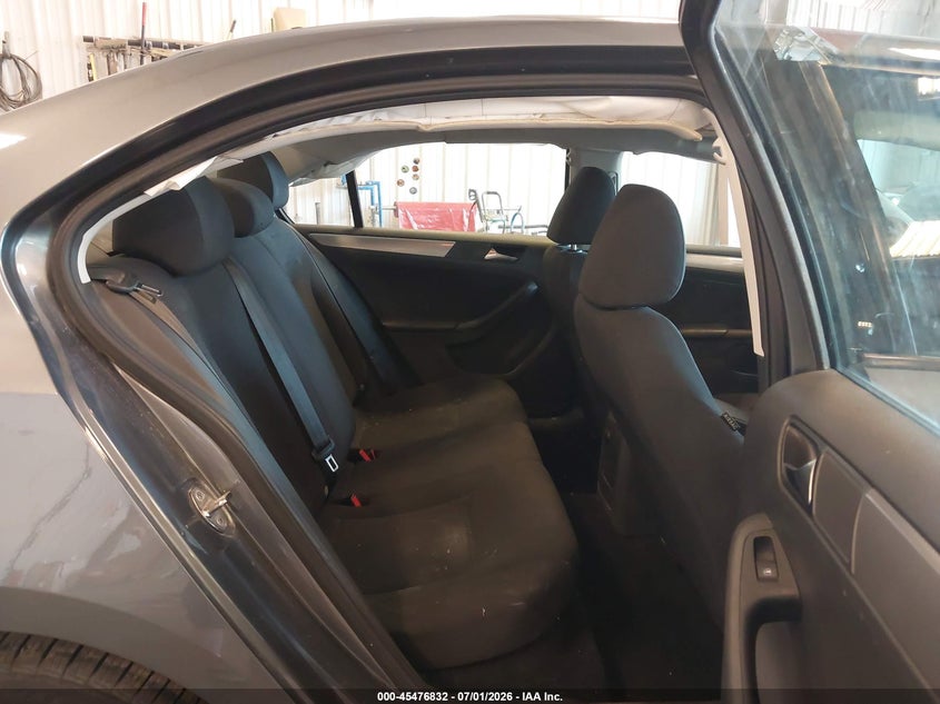 AtlanticExpress - Volkswagen Jetta
