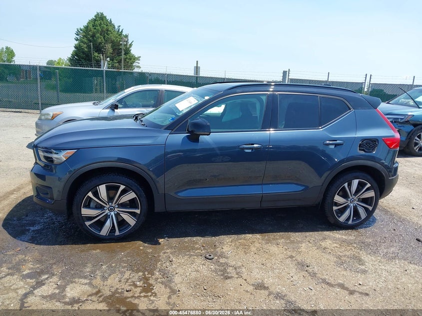 2022 Volvo Xc40 Recharge Pure Electric P8 Twin Plus VIN: YV4ED3UR3N2705159 Lot: 45476880