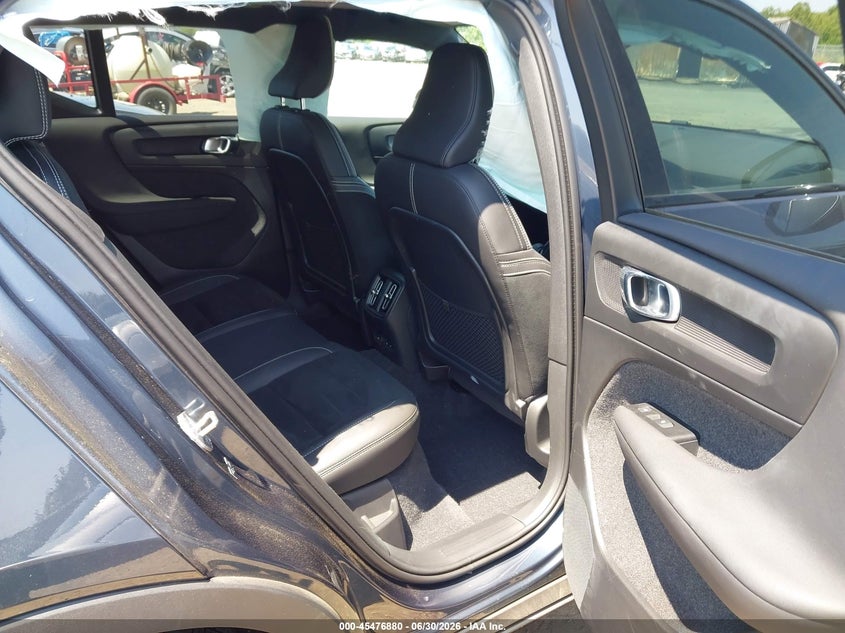 2022 Volvo Xc40 Recharge Pure Electric P8 Twin Plus VIN: YV4ED3UR3N2705159 Lot: 45476880