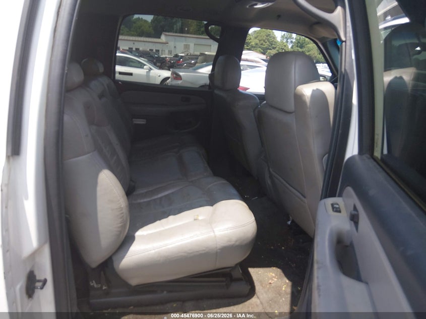 2001 CHEVROLET SUBURBAN 1500 auction photo 8