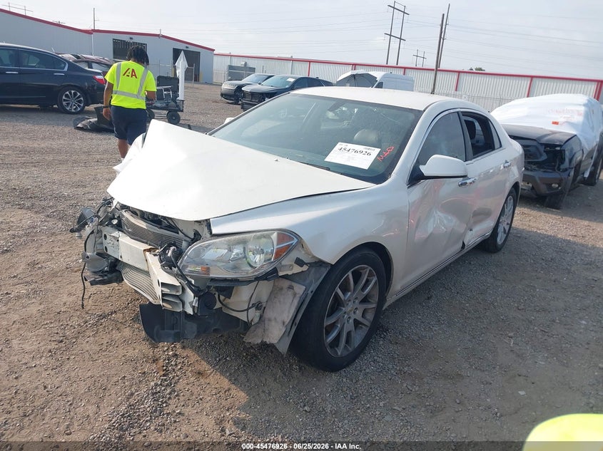 2011 CHEVROLET MALIBU auction photo 2