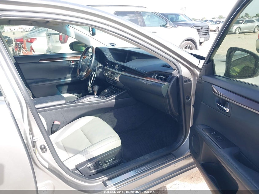 2015 LEXUS ES 350 auction photo 5