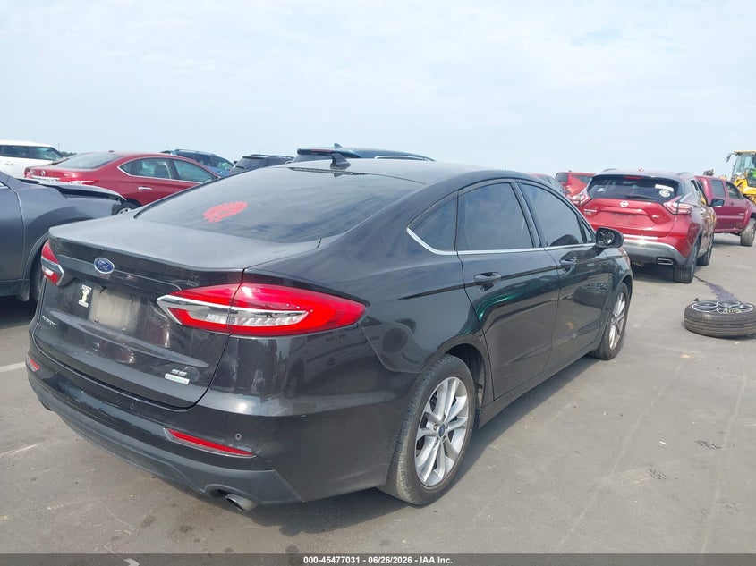 2020 FORD FUSION auction photo 4