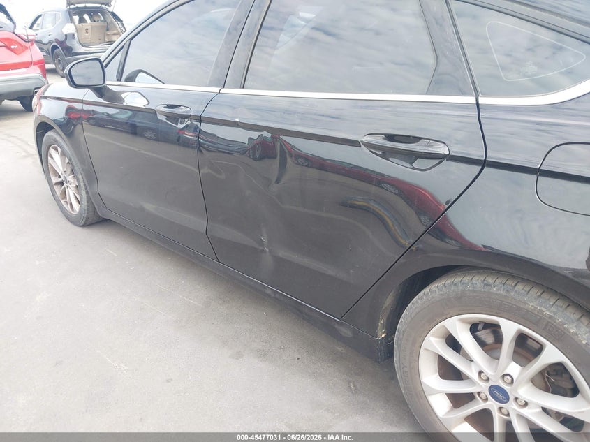 2020 FORD FUSION auction photo 6