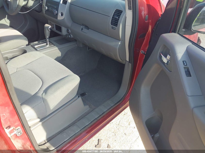 2019 NISSAN FRONTIER auction photo 5