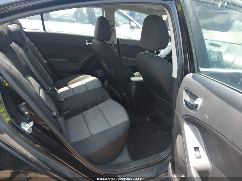 2015 KIA FORTE SEDAN 2.0L I-4 DI, DOHC, VVT, 173HP