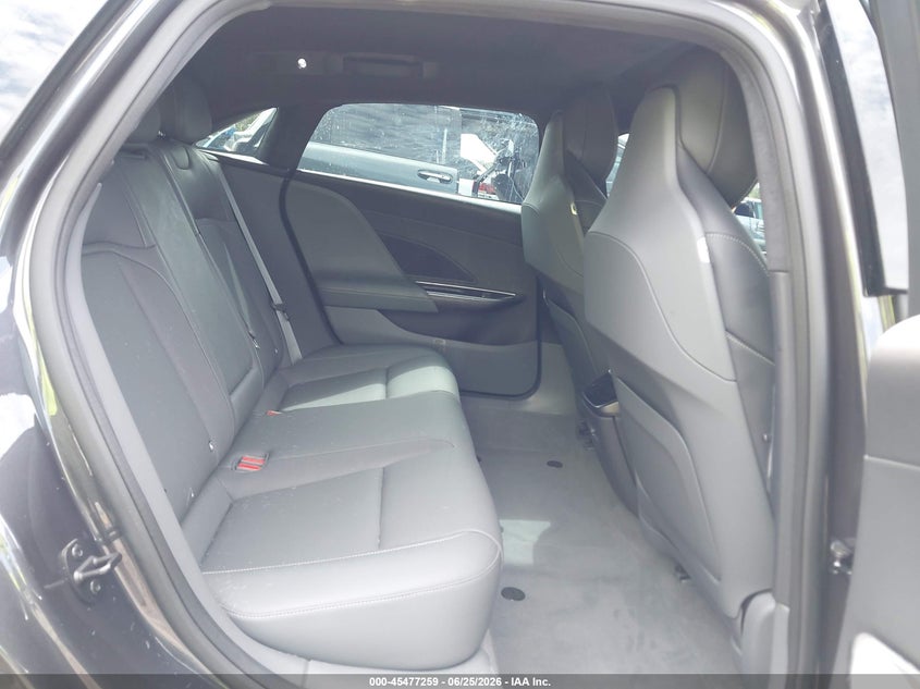 2023 LUCID AIR auction photo 8