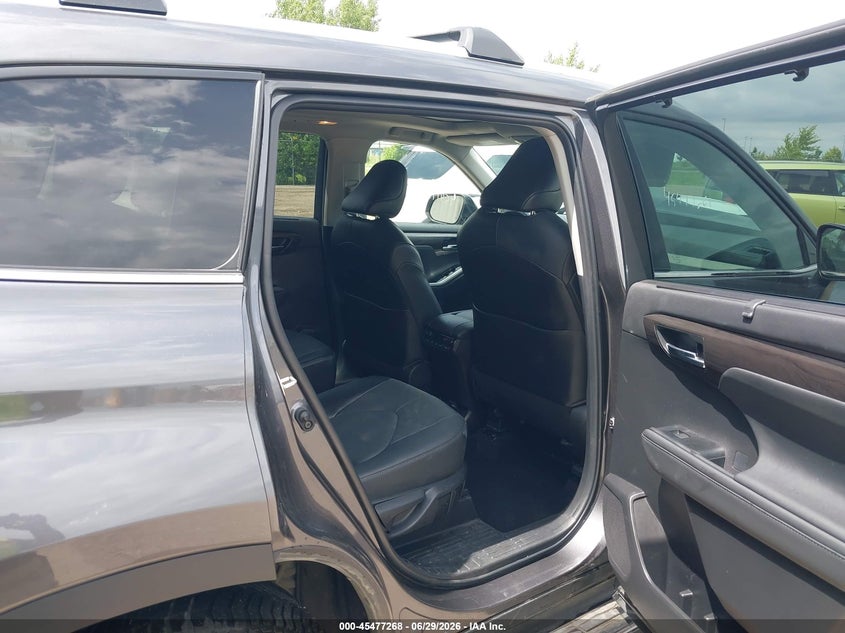 2022 TOYOTA HIGHLANDER auction photo 8