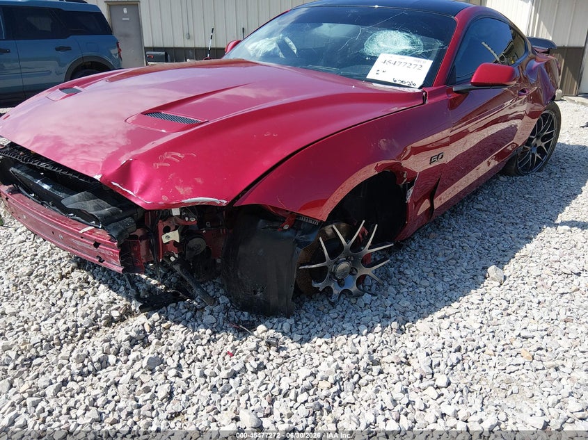 2020 FORD MUSTANG auction photo 6