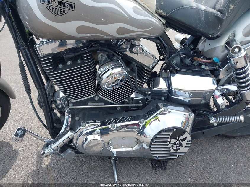 2005 Harley-Davidson Fxdwg VIN: 1HD1GEV195K317607 Lot: 45477297