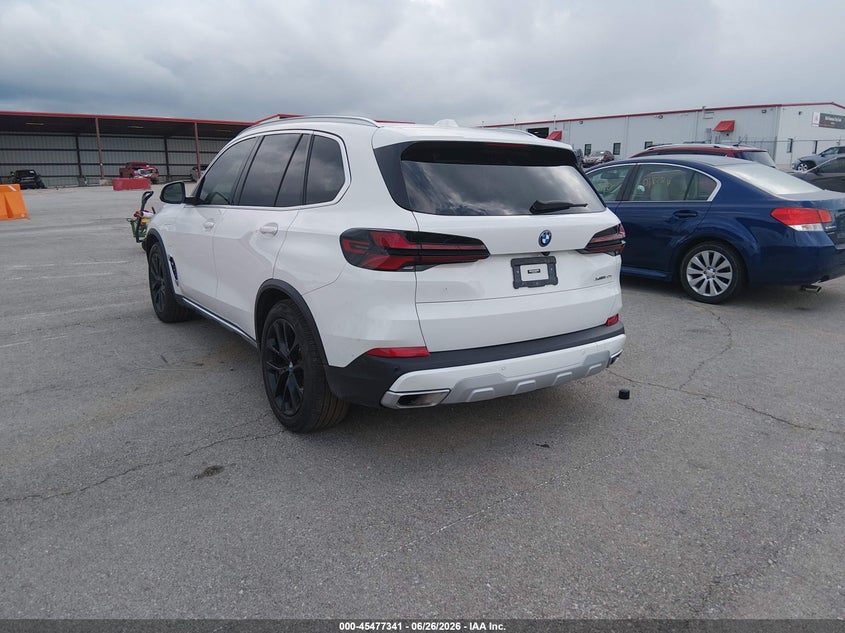 2024 BMW X5 PHEV auction photo 3