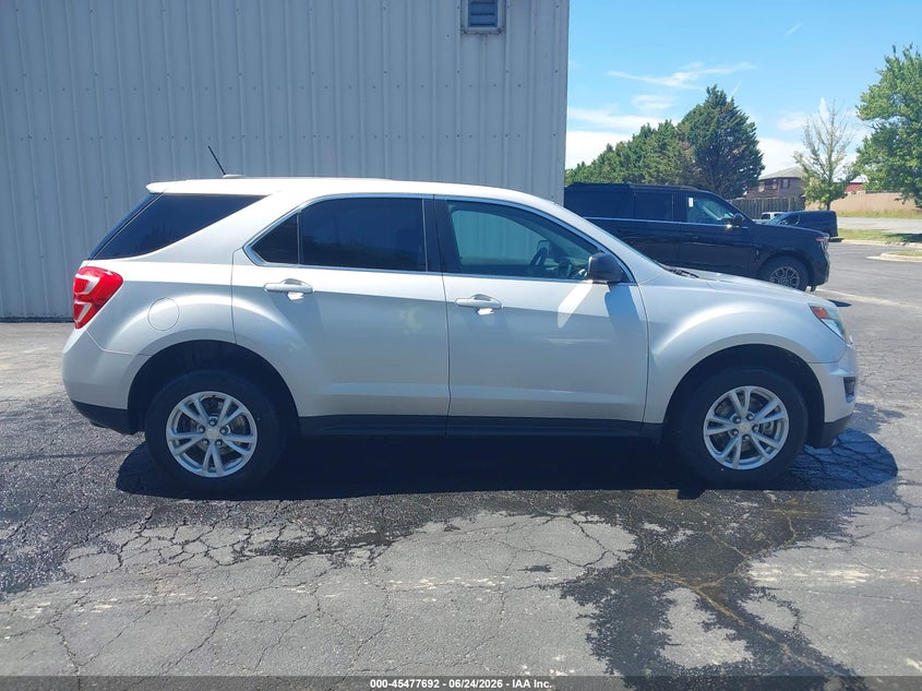 2017 CHEVROLET EQUINOX LS — Photo 15