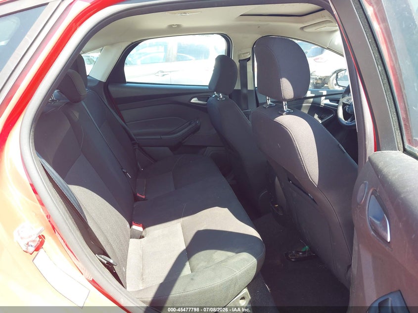 VIN 1FADP3H21HL249802 2017 FORD FOCUS SEL