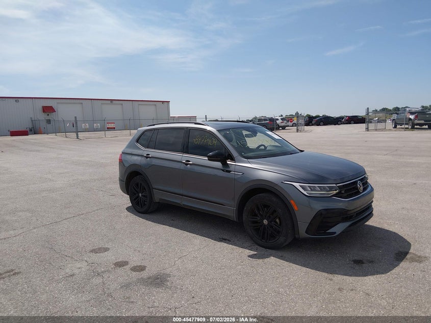 2022 VOLKSWAGEN TIGUAN 2.0T SE R-LINE BLACK