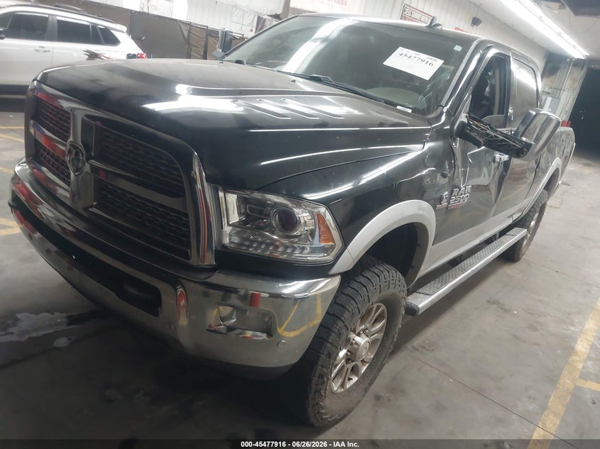 Vin: 3c6ur5fl5hg667621, lot: 45976091, ram 2500 laramie  4x4 6'4 box 20172