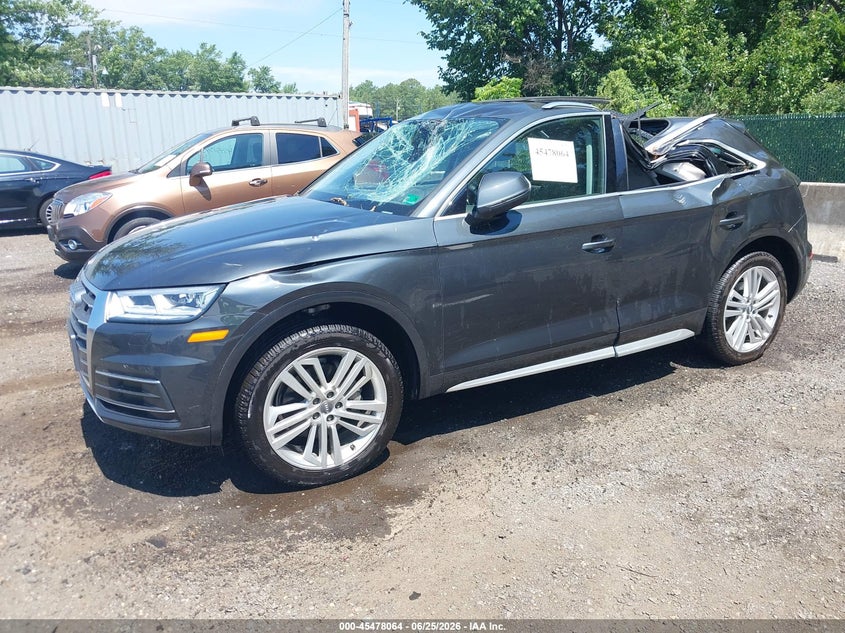 Vin: wa1bnafy7j2180638, lot: 45976239, audi q5 2.0t premium/2.0t tech premium 20182