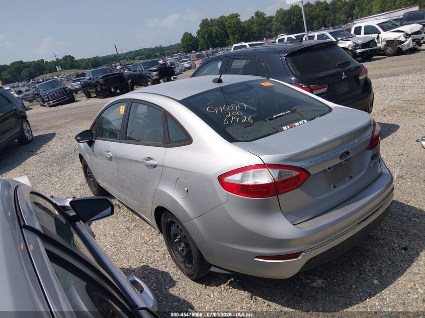 Vin: 3fadp4aj8fm219926, lot: 45976241, ford fiesta s 20153