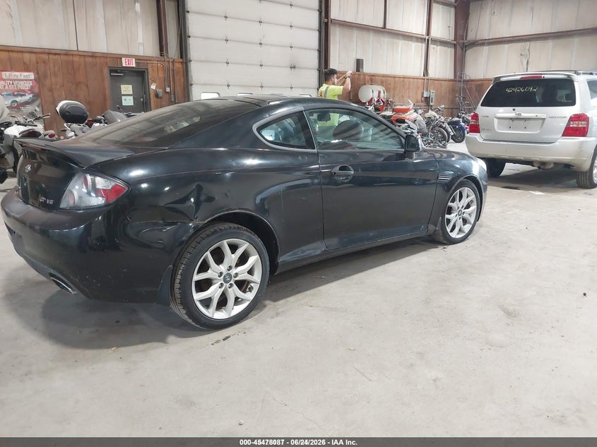 2008 HYUNDAI TIBURON auction photo 4