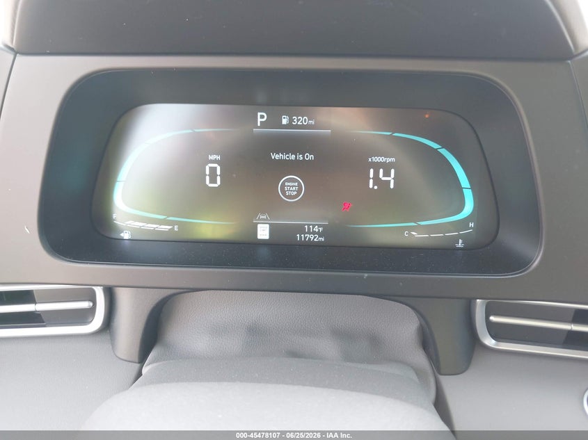 2025 HYUNDAI ELANTRA auction photo 7