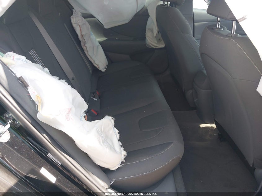 2025 HYUNDAI ELANTRA auction photo 8