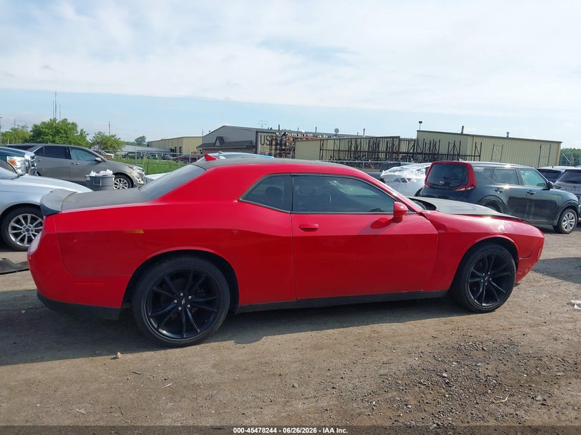 Фото 13 - DODGE CHALLENGER