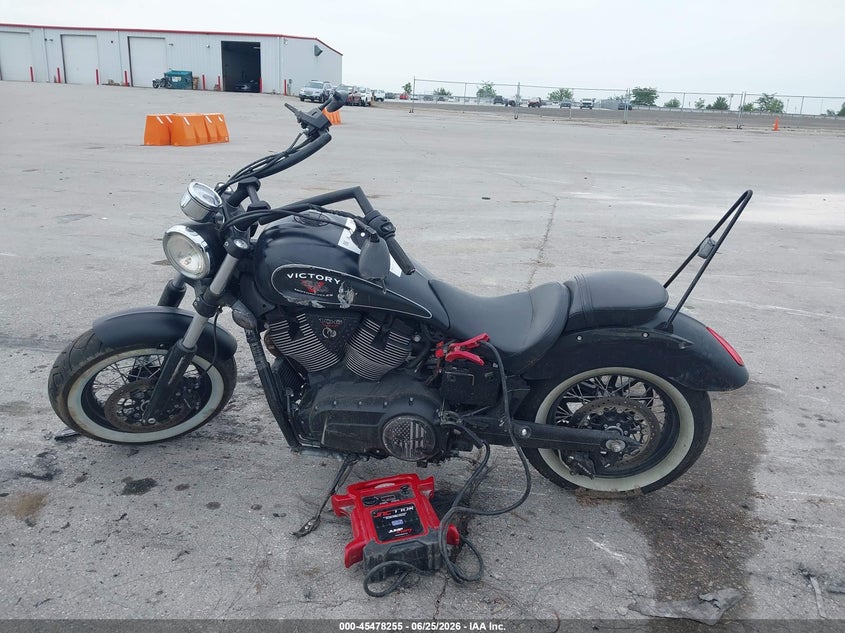 2015 Victory Motorcycles High-Ball VIN: 5VPWB36N5F3041502 Lot: 45478255