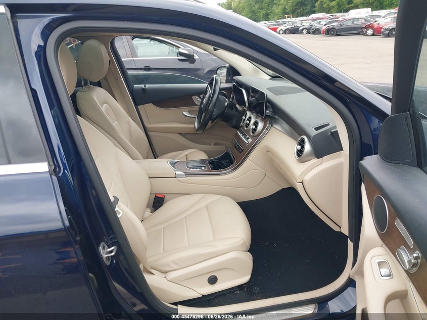 2022 MERCEDES-BENZ GLC 300 auction photo 5