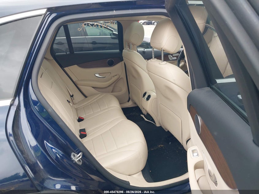 2022 MERCEDES-BENZ GLC 300 auction photo 8
