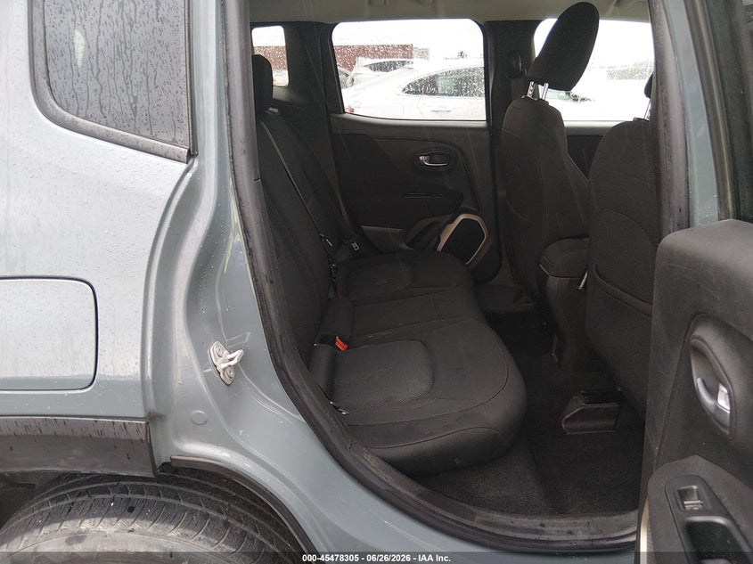 2017 JEEP RENEGADE auction photo 8