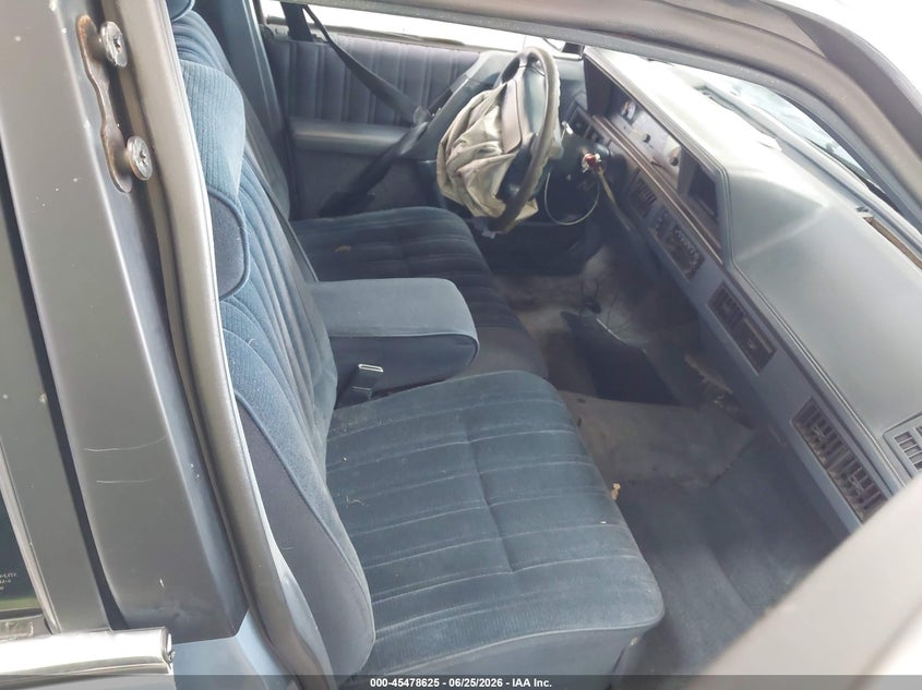 1993 OLDSMOBILE CUTLASS CIERA auction photo 5